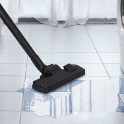 Odkurzacz przemysłowy mokro sucho Clatronic BS 1313